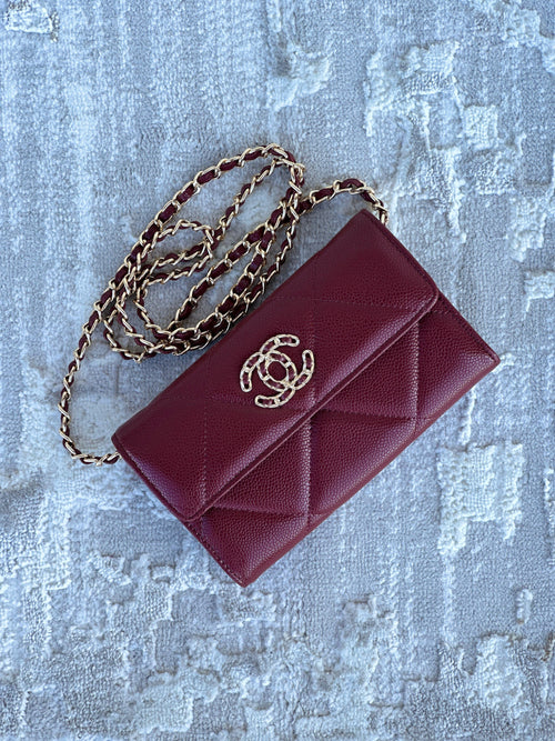 Chanel 19 Wallet on Chain