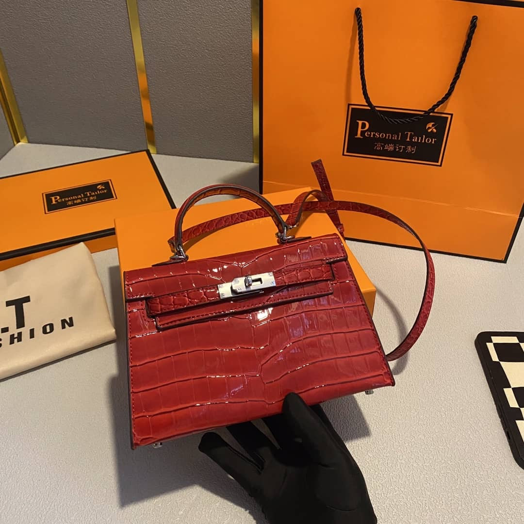 Hermès Kelly Crocodile Bag