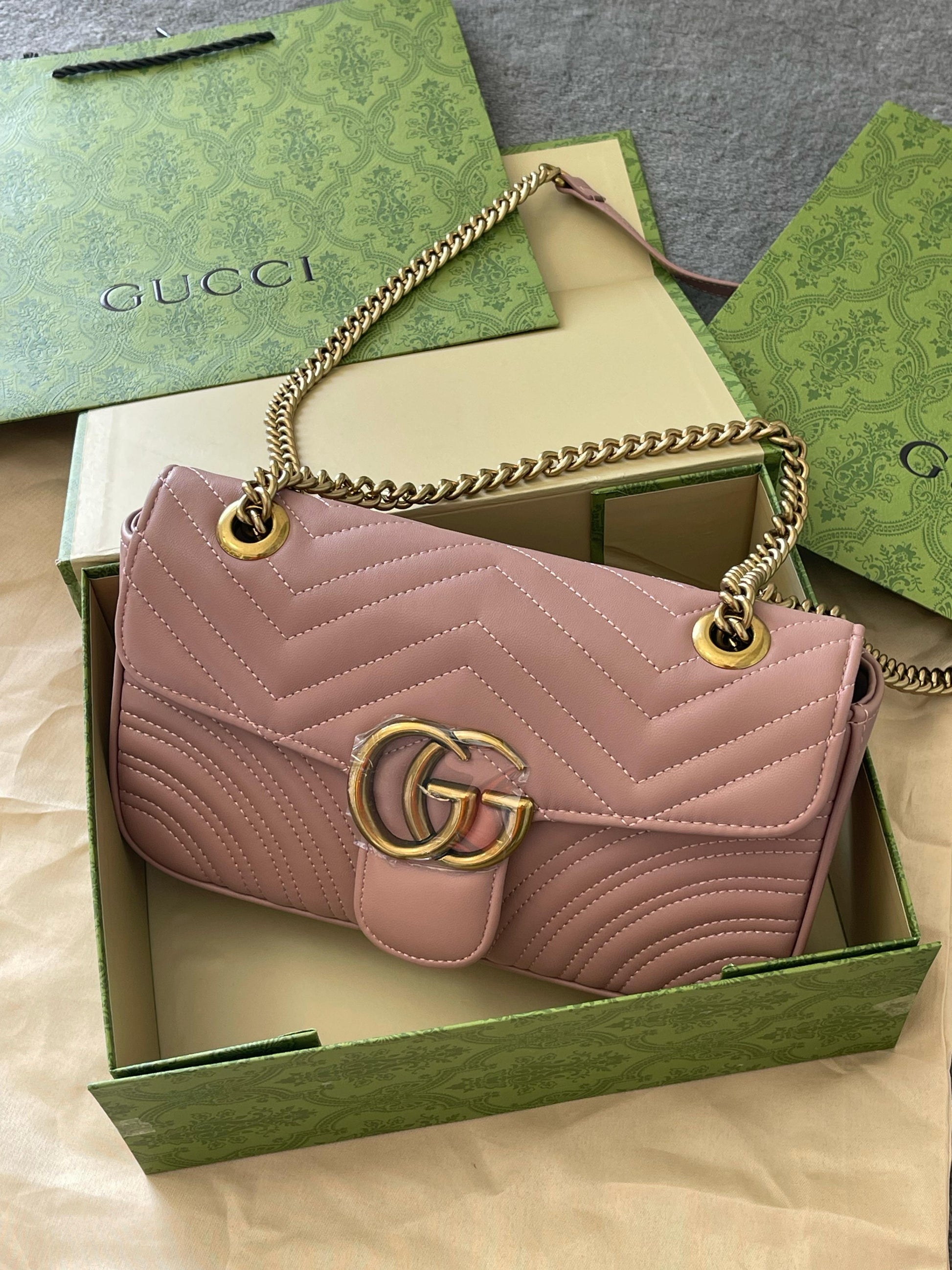 Gucci GG Marmont Shoulder Bag